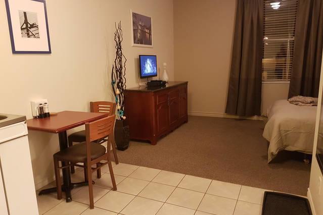 Cozy Little Studio #16 By Amazing Property Rentals Gatineau Luaran gambar